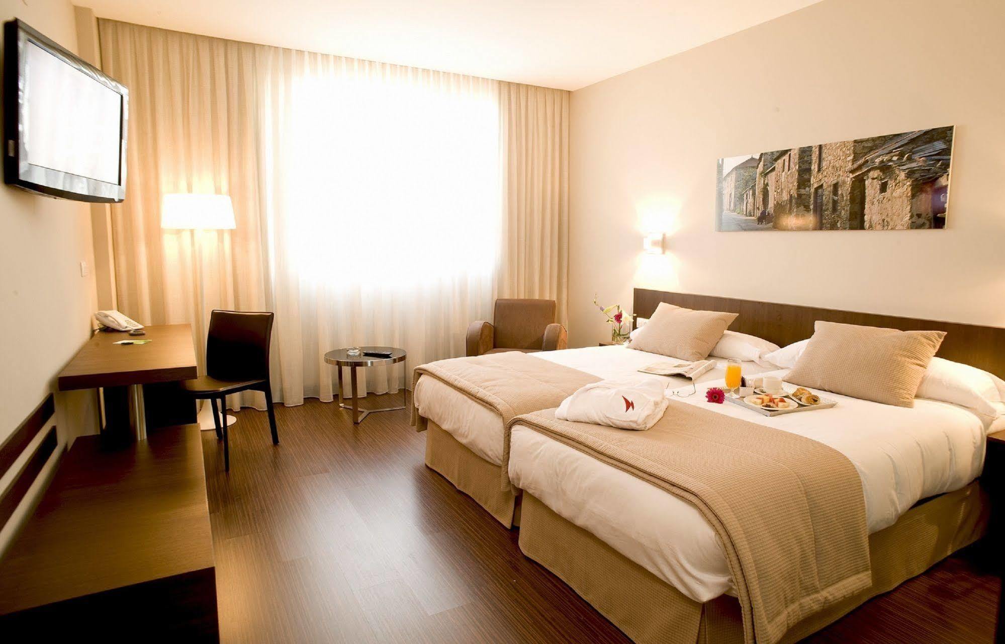 Arva Abad San Antonio Otel León Oda fotoğraf
